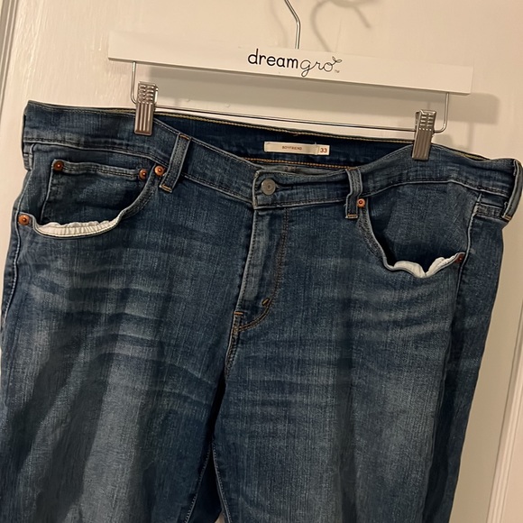 Levi’s Boyfriend Crop Jeans! - Picture 2 of 7